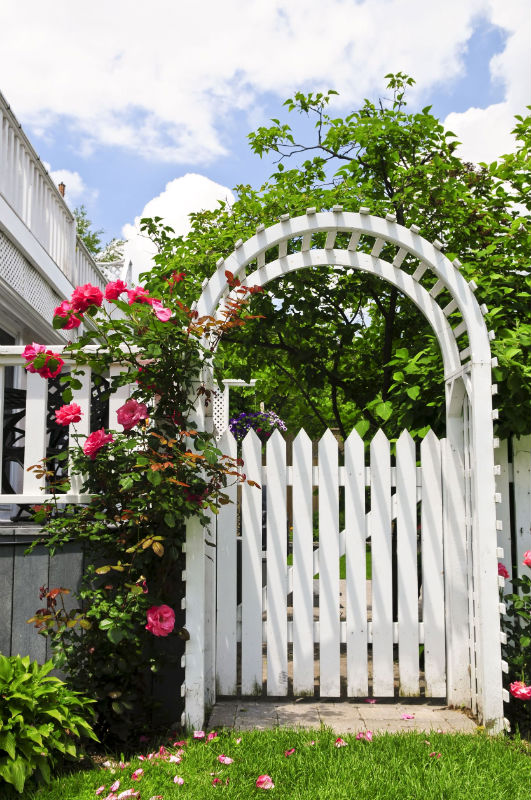 The Ambiance of Wood Fencing in Pasadena CA